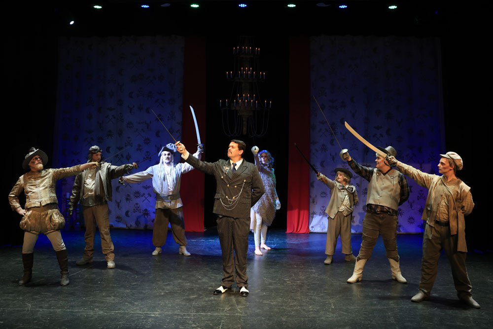 Stephen Bigby in rehearsals. Pictures: Frontrow Foto