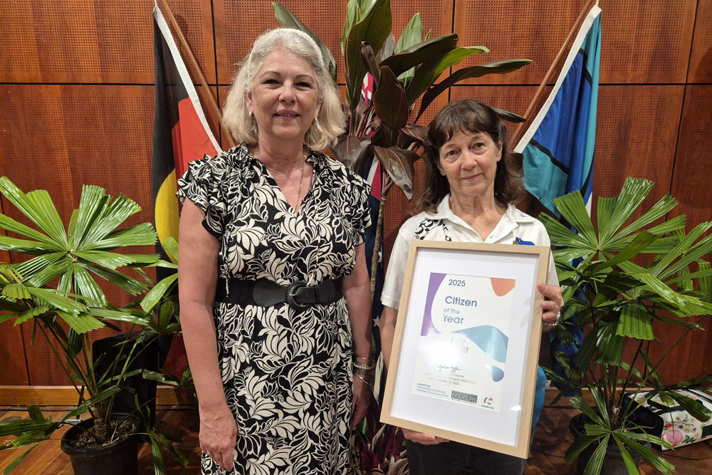 Dougas Shire Mayor Lisa Scomazzon with citizen of the year Jenny Guyatt.