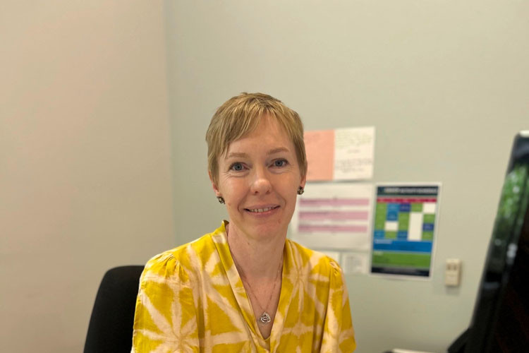 Dr Helen Hobson