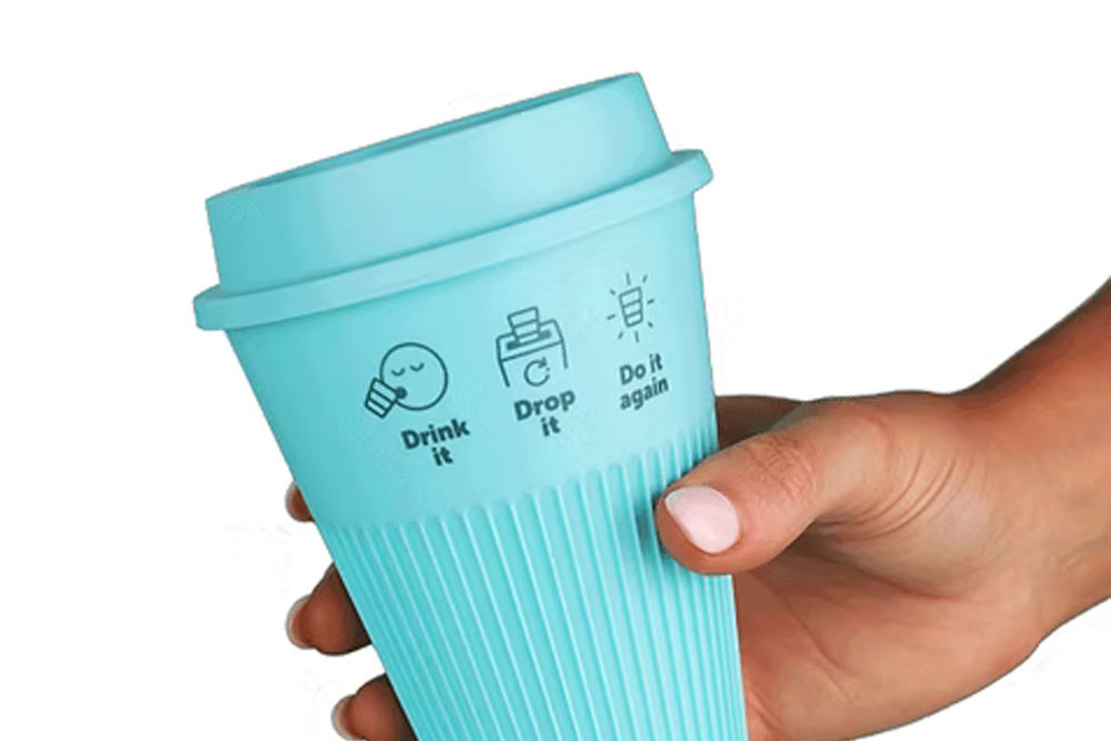 Port Douglas coffee drinkers are being urged to use the blue re-usable cups. Picture: Supplied
